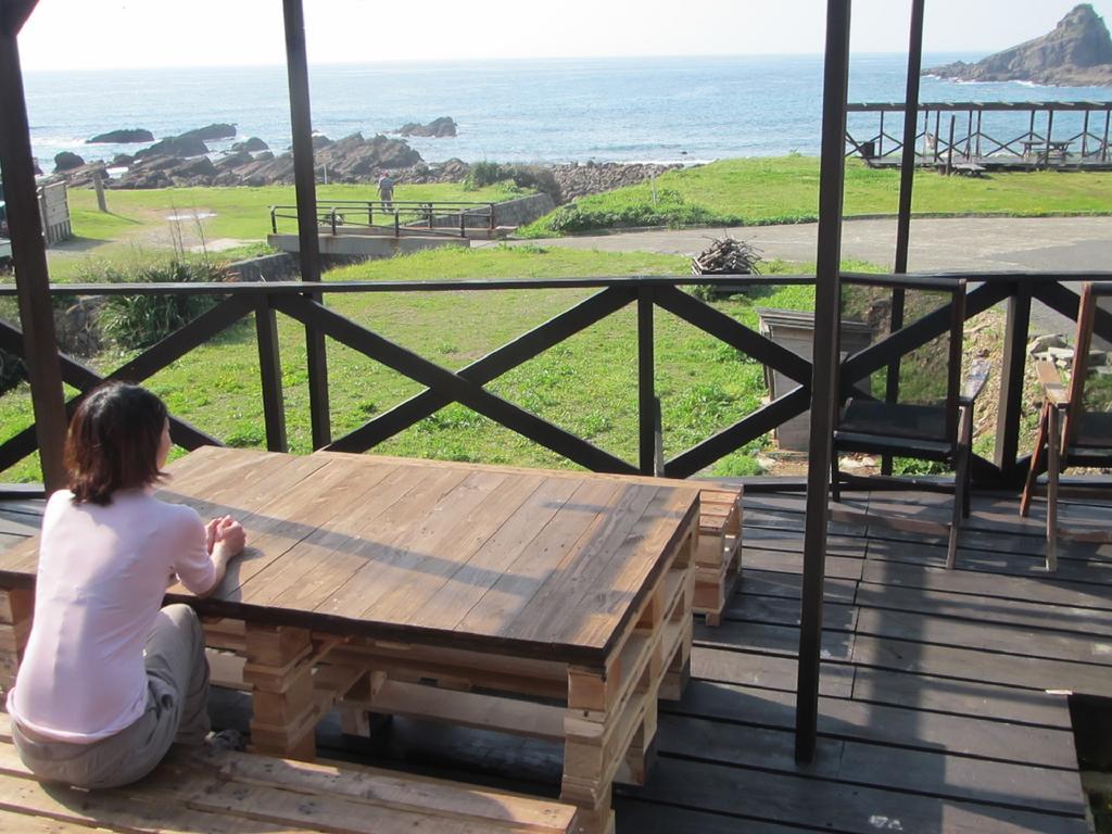 Хостел Amakusa West Coast Backpackers Fu-Raibou Экстерьер фото